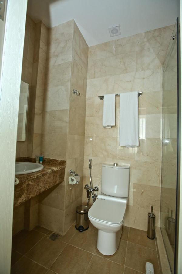 Miraj Hotel Баку Екстер'єр фото