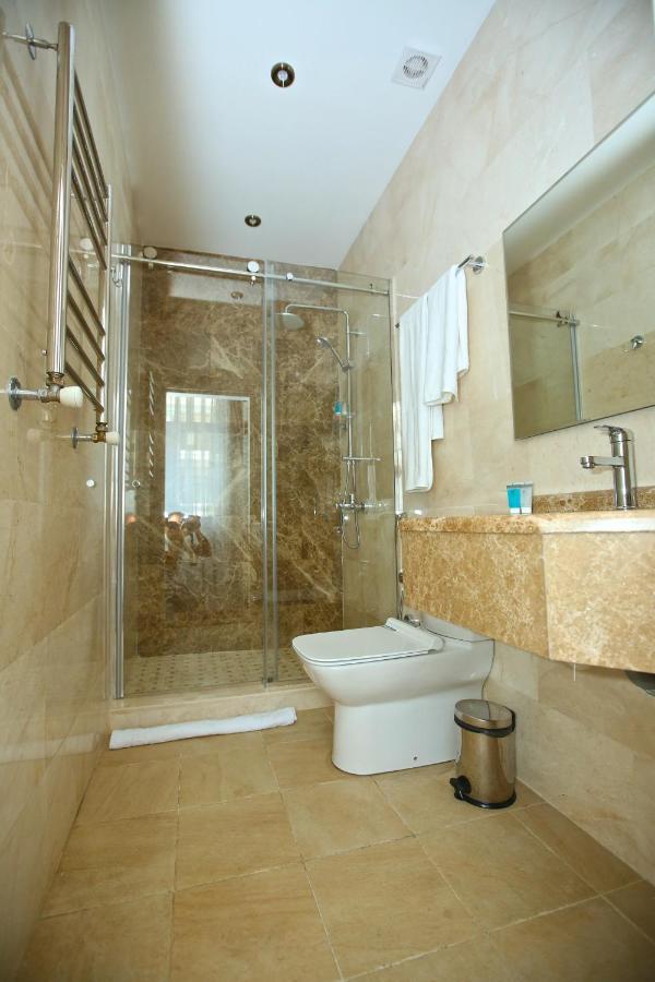 Miraj Hotel Баку Екстер'єр фото